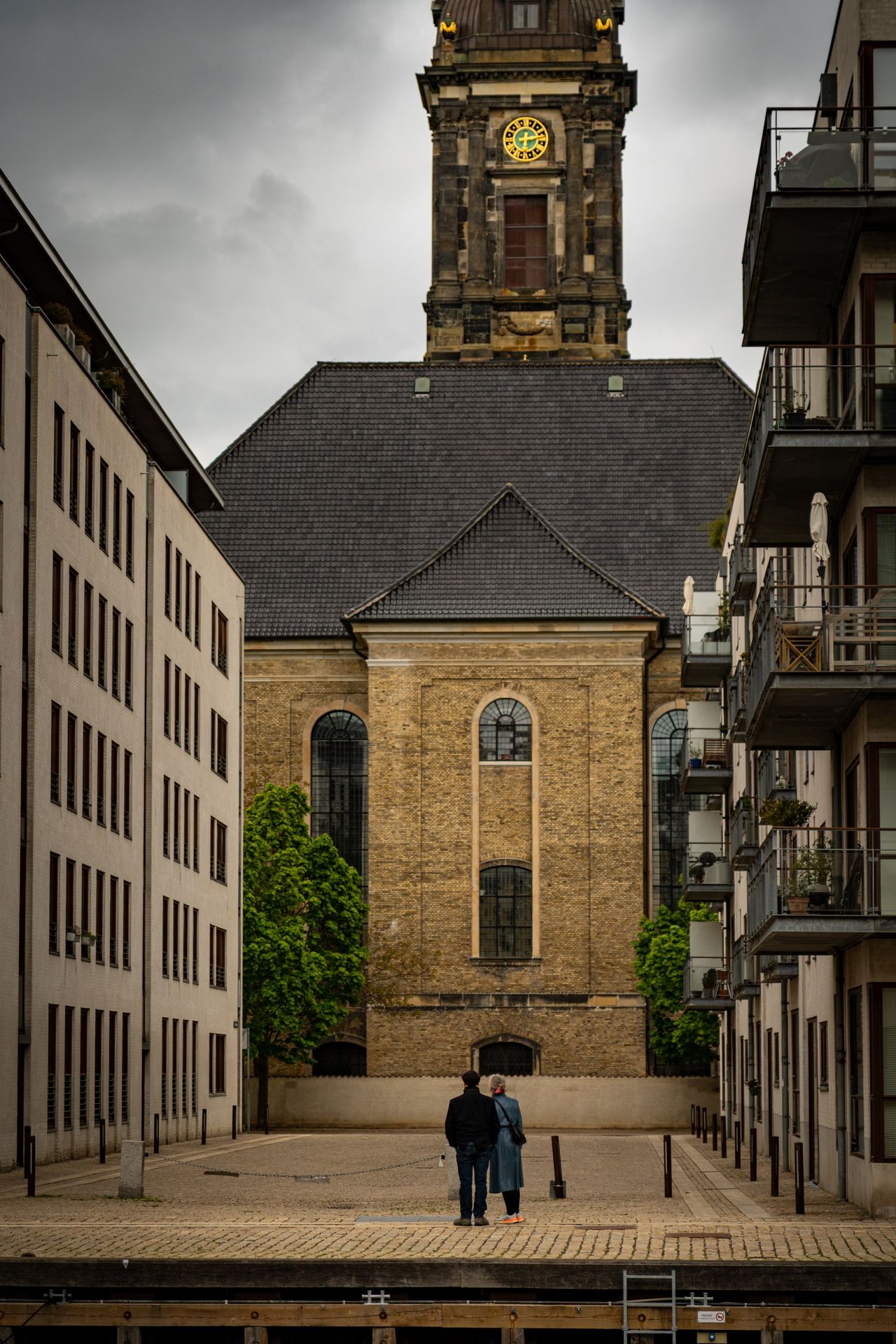 Two people admiring an old cathedral in Copenhagen